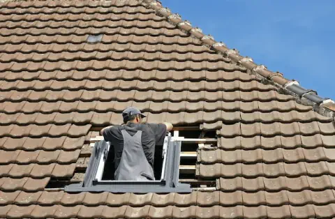 Pose de velux - Bourg-Saint-Christophe